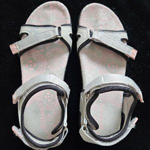 WORN ONCE! Grenier pink and gray sandals size 7